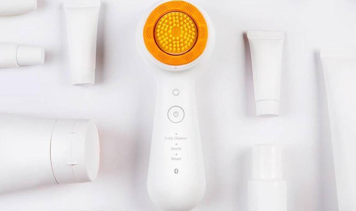 How to Clean Your Clarisonic Brush — Expert Tips